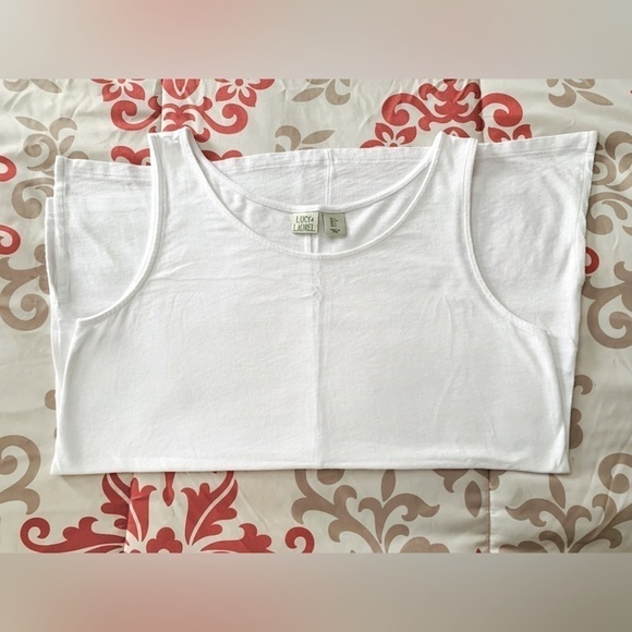 LUCY & Laurel White Tank Size Large - Picture 11 of 11